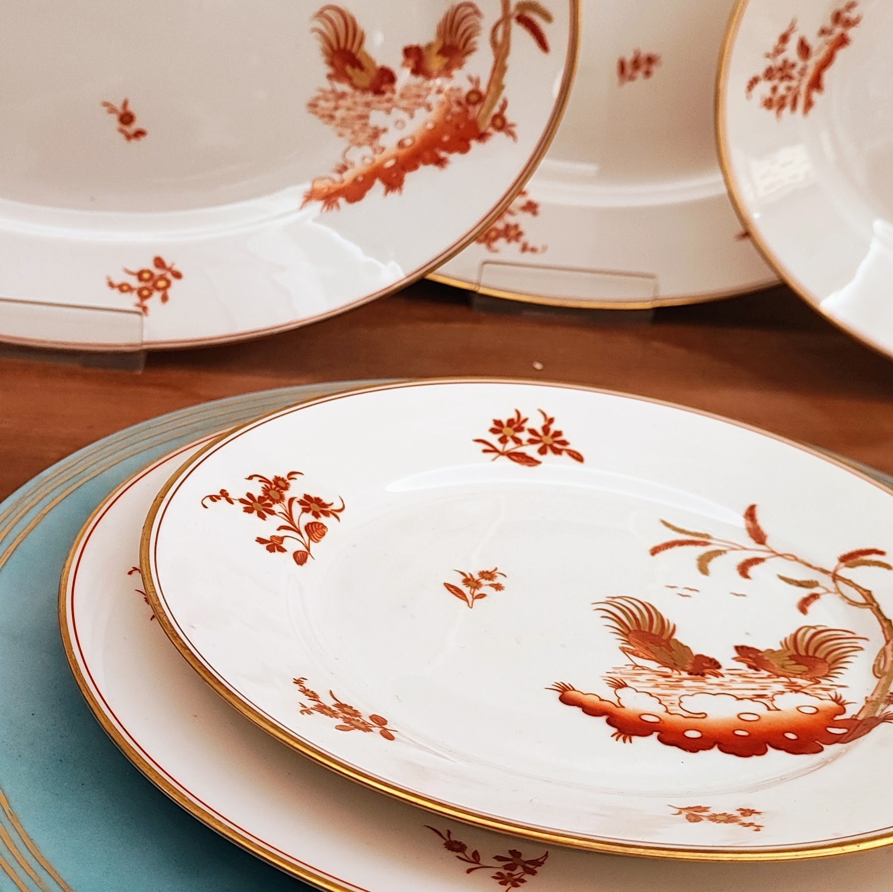 Servizio di piatti completo – I Galli Rossi