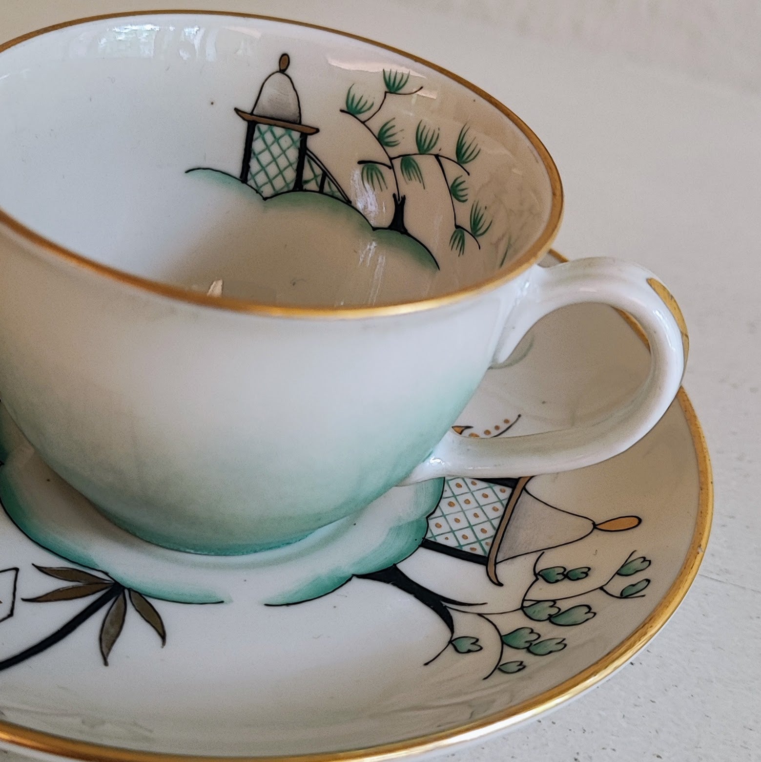 Gravy boat