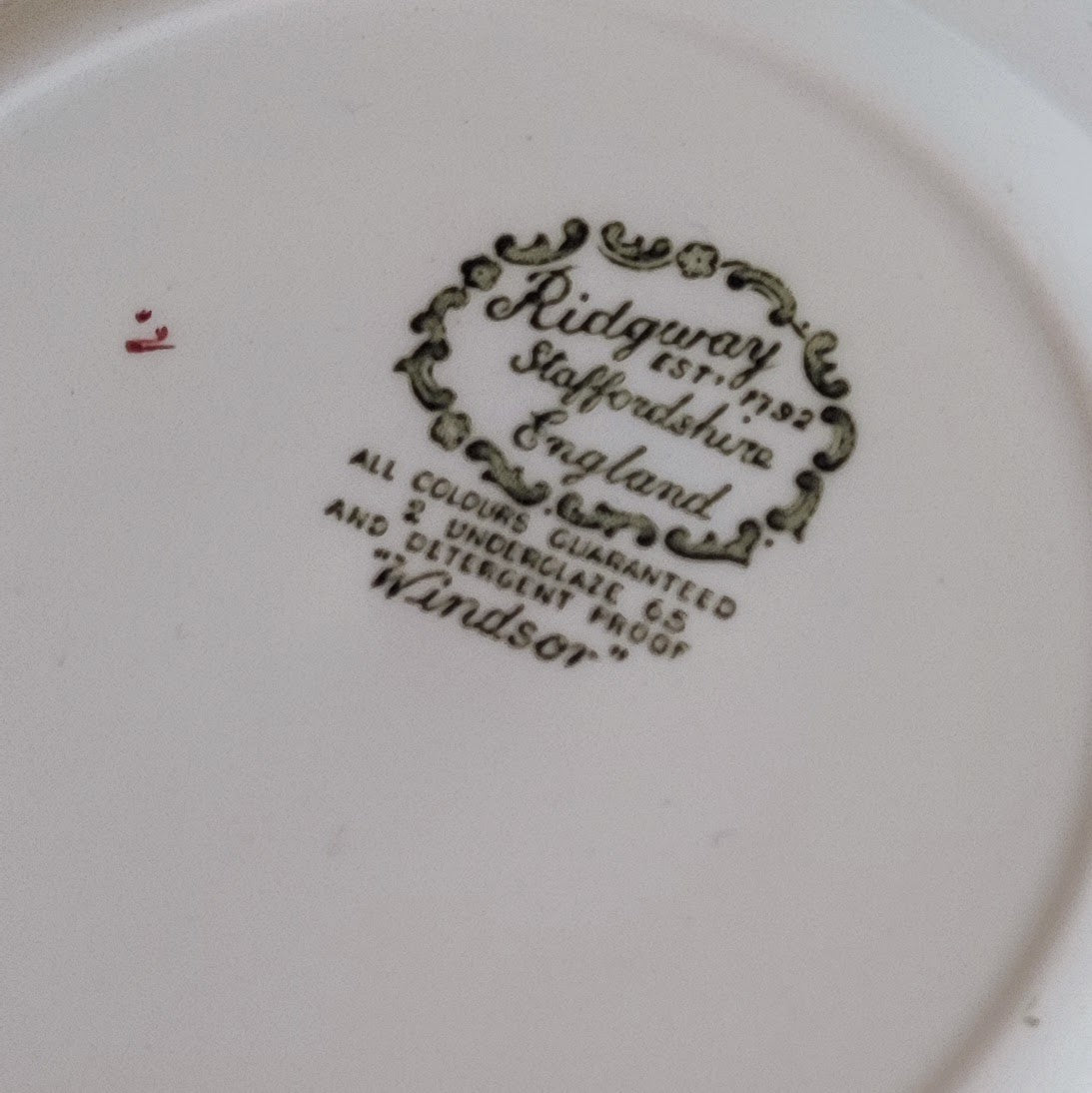 Gravy boat