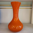 Carica l'immagine nel visualizzatore della galleria, Vaso incamiciato arancione
